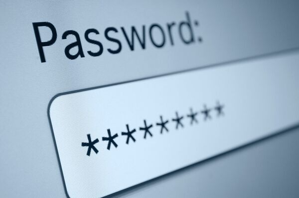 Хакеры похитили пароли от 2 млн аккаунтов в Facebook, Twitter и Одноклассниках