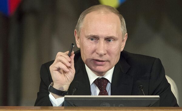 Путин возложил вину за обвал рубля и фондового рынка на ФРС США