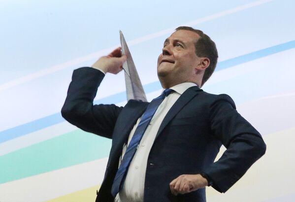 Председатель правительства России Дмитрий Медведев на церемонии закрытия XXVII Всемирной летней Универсиады 2013 на стадионе Казань Арена в Казани.