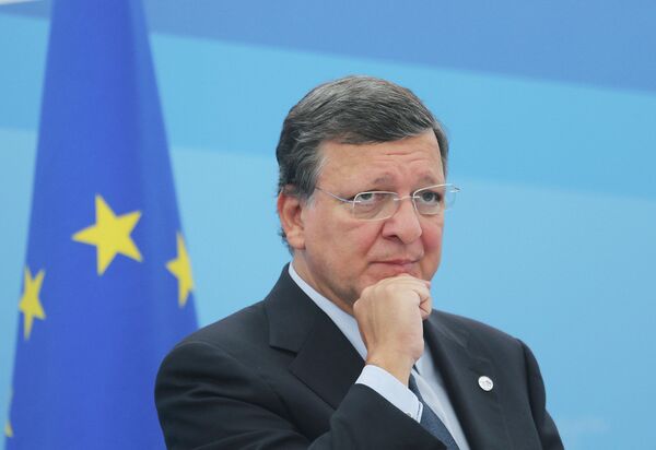 Глава Еврокомиссии предостерег Януковича от применения силы против политических противников