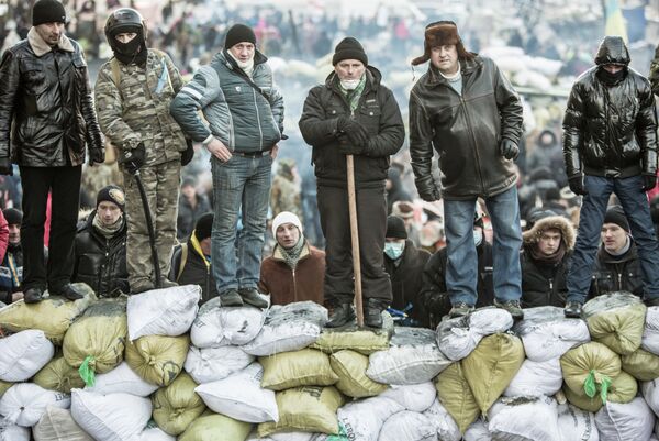 Украинская оппозиция освободила здание горадминистрации Киева