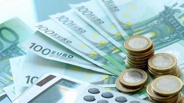 Курс евро опустился ниже 49 рублей