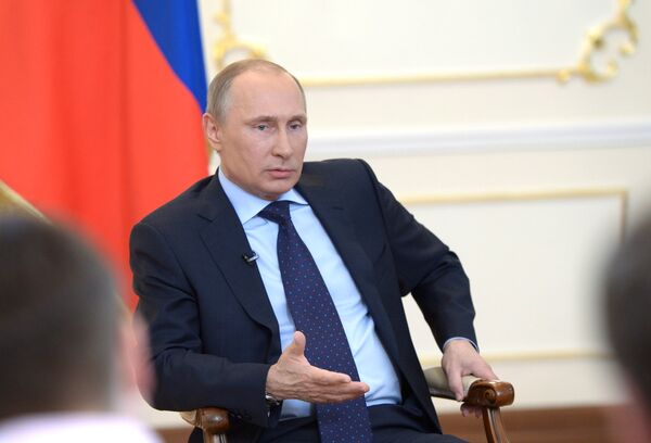 Путин: Москва будет развивать связи с Украиной после проведения президентских выборов