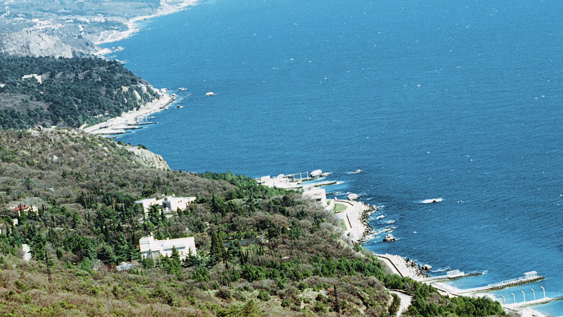 #Берег Черного моря в Крыму - ПРАЙМ, 1920, 18.04.2025