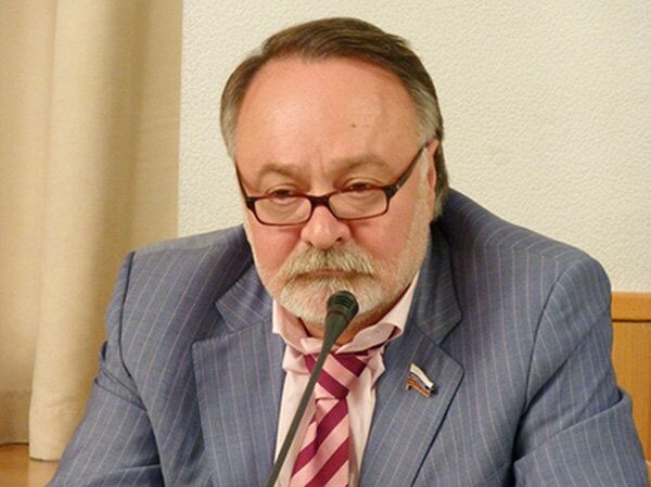 Член Совета Федерации Федерального Собрания РФ Тотоонов Александр