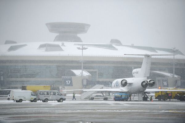 Открытие взлетно-посадочной полосы а аэропорту Внуково после реконструкции