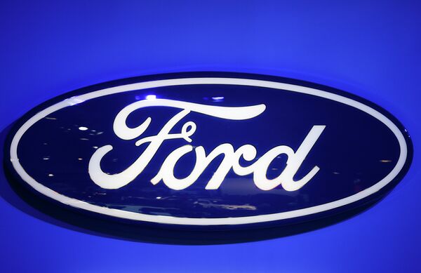 % Эмблема Ford