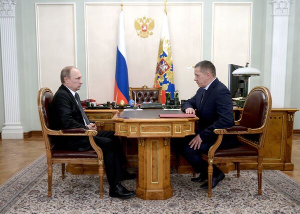 Президент РФ В.Путин встретился с вице-премьером РФ, полпредом в ДФО Ю.Трутневым