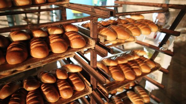 Выпечка хлеба на Полесском хлебозаводе