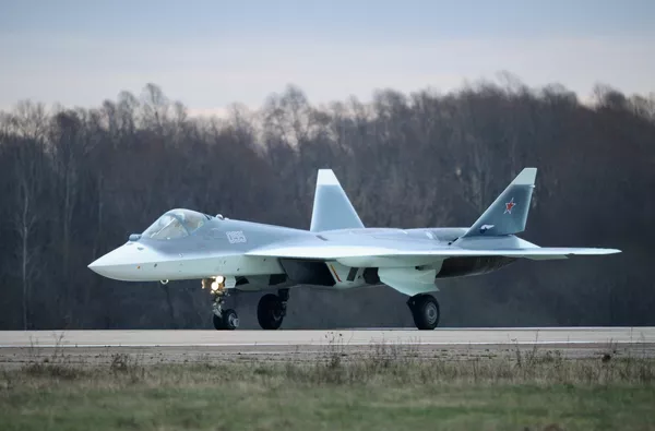 Истребитель Т-50 совершил перелет из Комсомольска-на-Амуре
