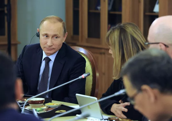 Рабочая поездка президента РФ В.Путина в Санкт-Петербург. День второй