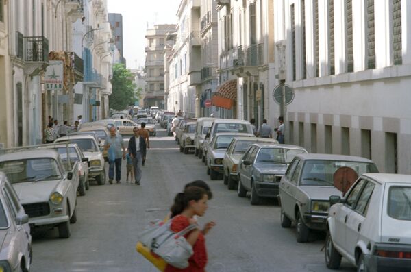 Вид на улицу России в городе Тунисе