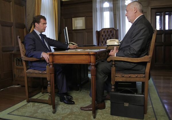 Президент РФ Дмитрий Медведев встретился с Сергеем Чемезовым