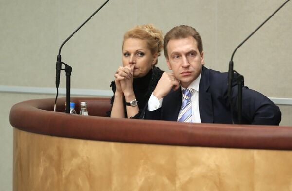Игорь Шувалов и Татьяна Голикова во время заседания Государствнной Думы РФ