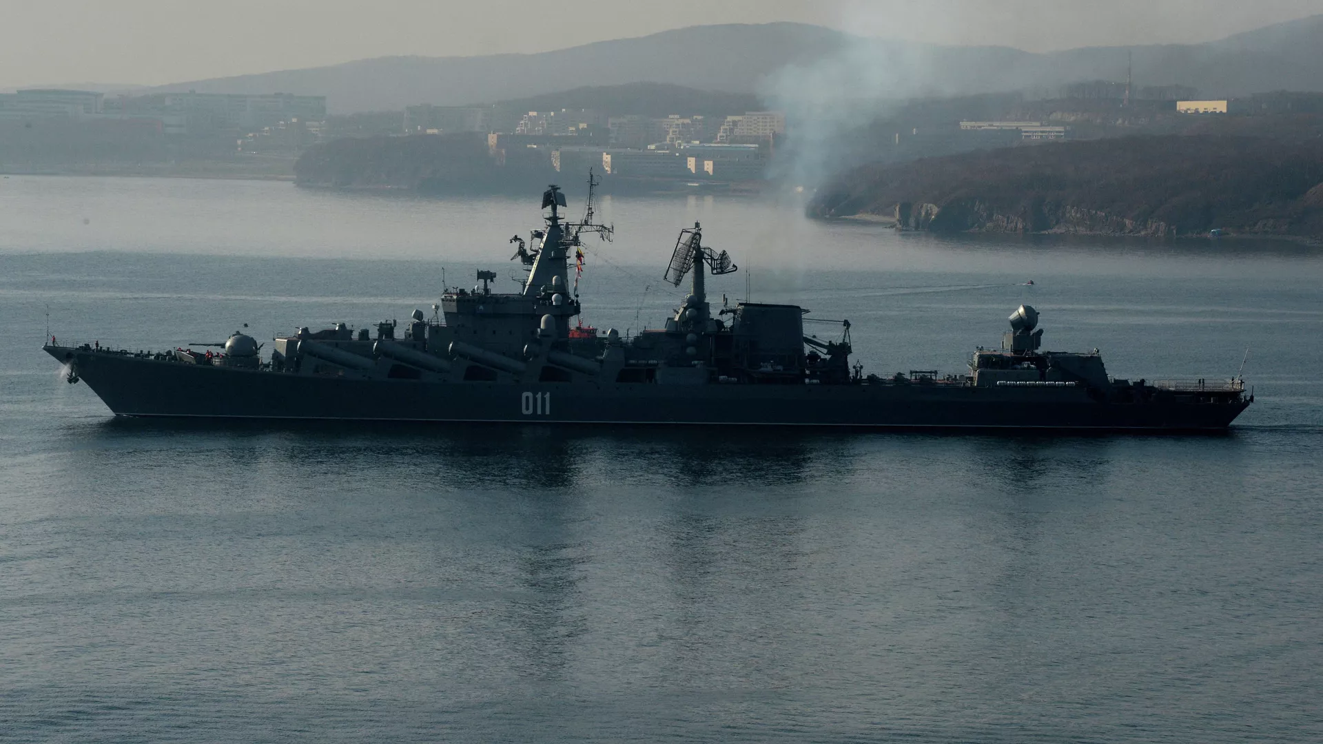 *Гвардейский ракетный крейсер Варяг в проливе Босфор Восточный - ПРАЙМ, 1920, 15.08.2024