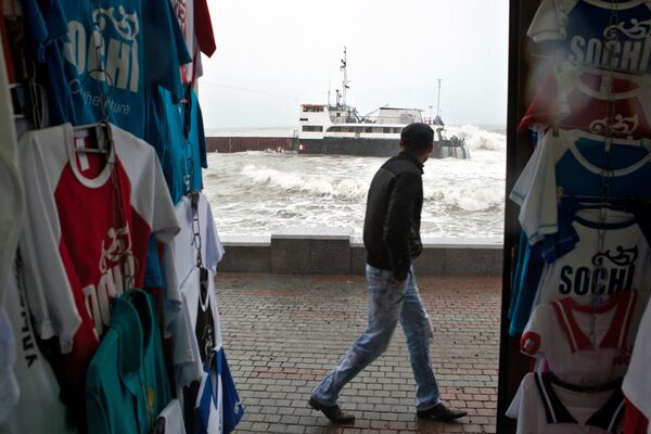 Турецкий сухогруз Бешикташ потерпел крушение в шторм у берегов Сочи