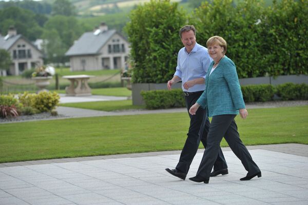 Премьер-министр Великобритании Дэвид Кэмерон и канцлер Германии Ангела Меркель