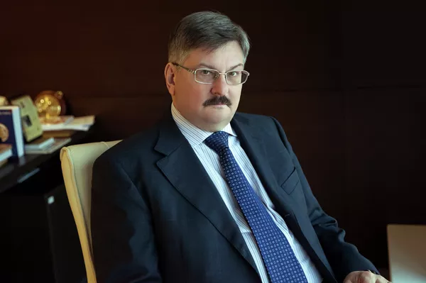 *Дмитрий Косарев
