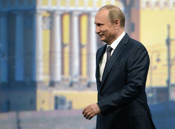 Президент России Владимир Путин на ПМЭФ