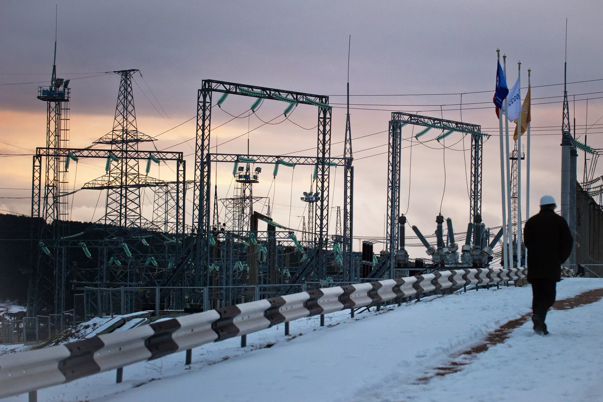 Площадка размещения мобильных газотурбинных электростанций (МГТЭС) Севастопольская в Крыму - ПРАЙМ, 1920, 23.09.2021