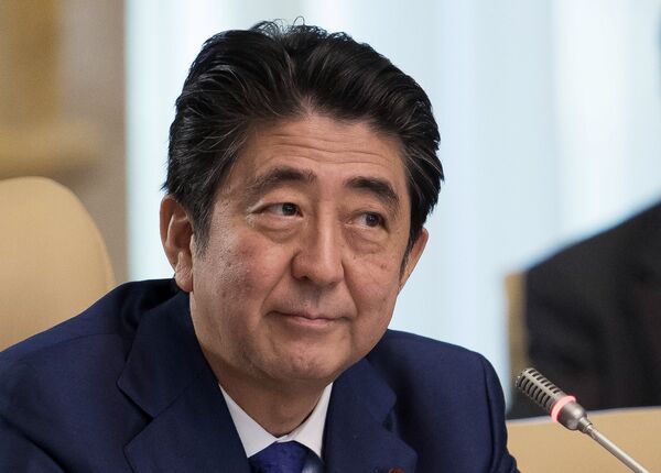 % Премьер-министр Японии Синдзо Абэ