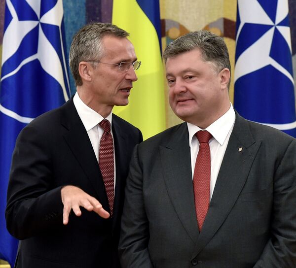 Пресс-конференция президента Украины П.Порошенко и генсека НАТО в Киеве