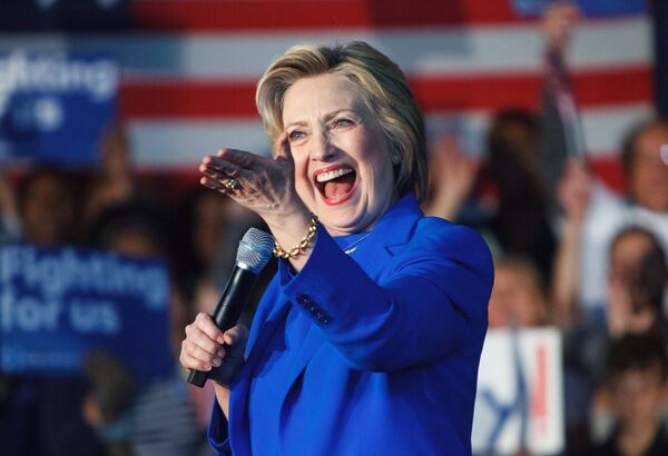 Кандидат в президенты США от Демократической партии Хиллари Клинтон во время предвыборного ралли в городе Луисвилл штата Кентуккии
