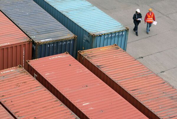 *Работа контейнерного терминала Калининградского морского торгового порта