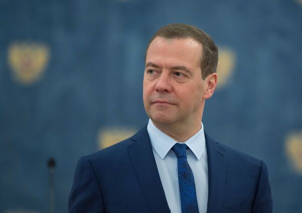 *Председатель правительства РФ Дмитрий Медведев в подмосковной резиденции Горки во время церемонии вручения государственных и правительственных наград. 10 июня 2016