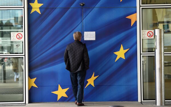 *Штаб-квартира Европейской комиссии в Брюсселе, Бельгия
