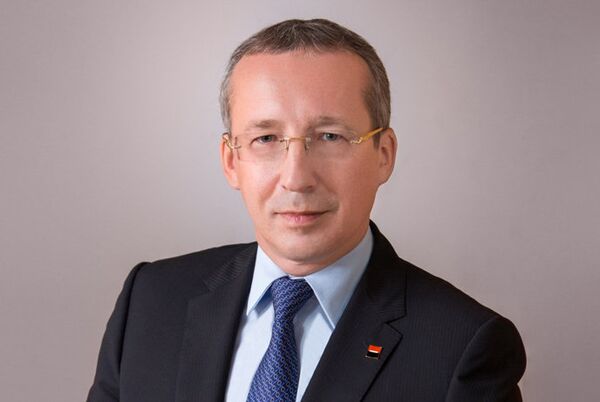 Глава Росбанка, российского подразделения французской банковской группы Societe Generale, Дмитрий Олюнин