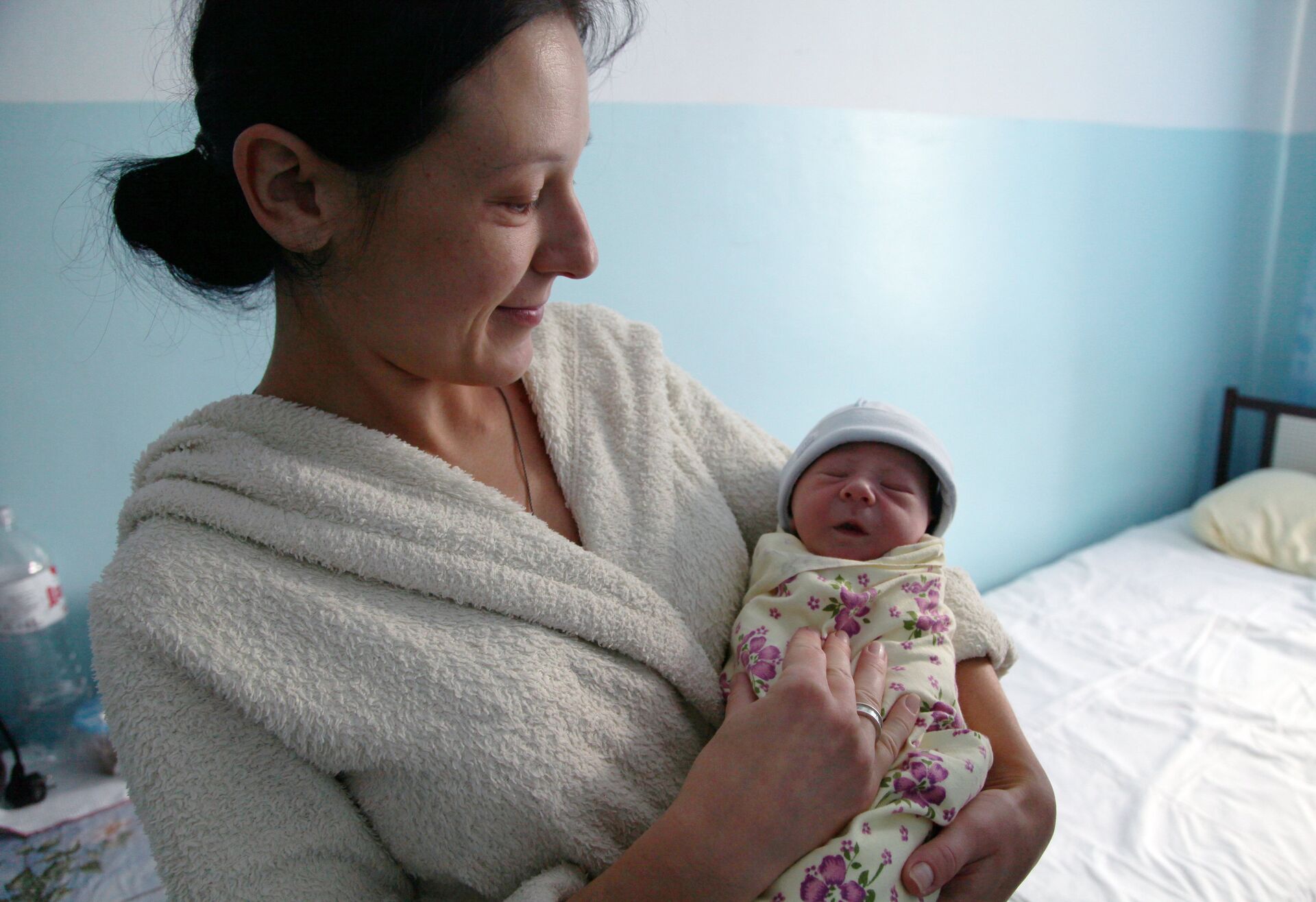  Женщина с новорожденным сыном - ПРАЙМ, 1920, 20.11.2020
