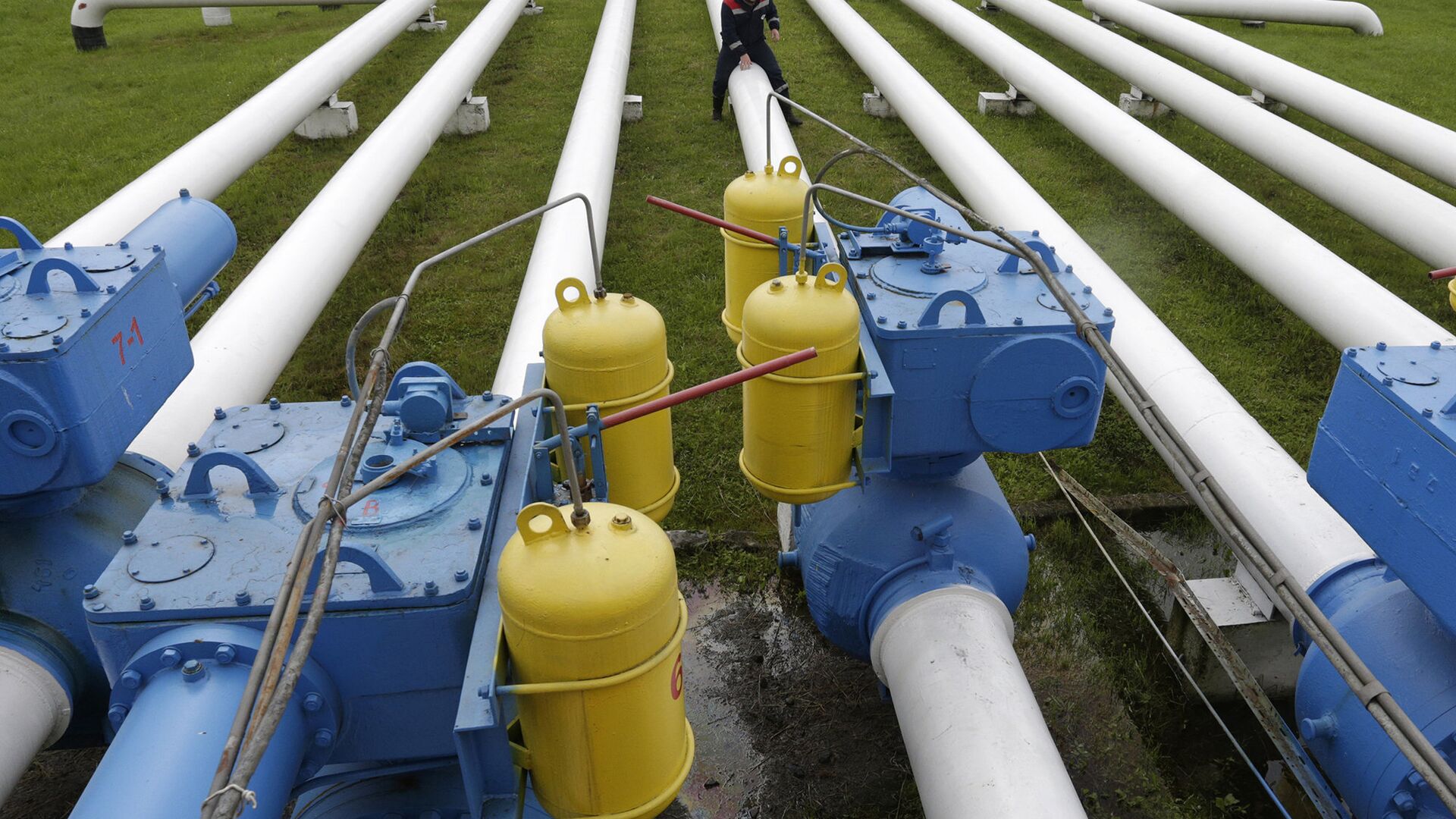 "Газпром" подает газ через Украину на ГИС "Суджа", 42,4 млн кубометров на 6 июля