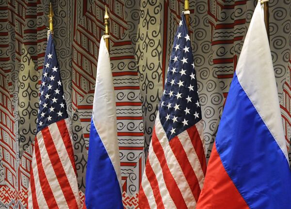 # Флаги России и США