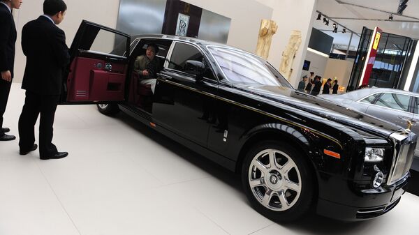 Автомобиль Rolls-Royce Phantom EWB