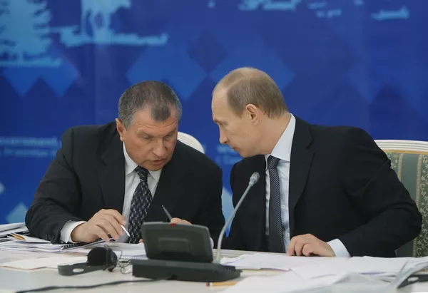 Премьер-министр РФ В.Путин провел совещание по вопросу Об освоении месторождений газа полуострова Ямал