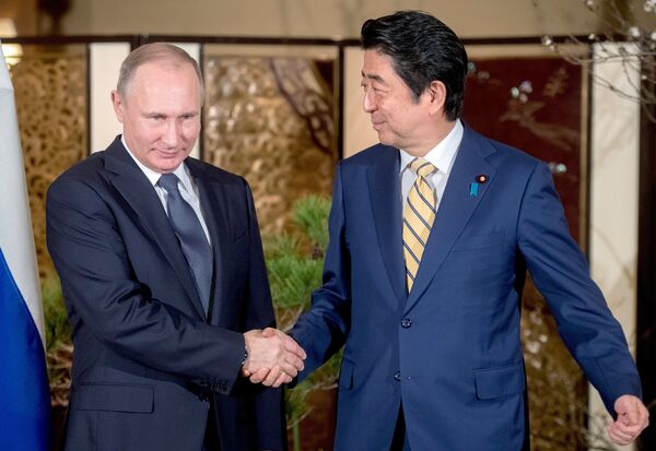 #Президент РФ Владимир Путин и премьер-министр Японии Синдзо Абэ