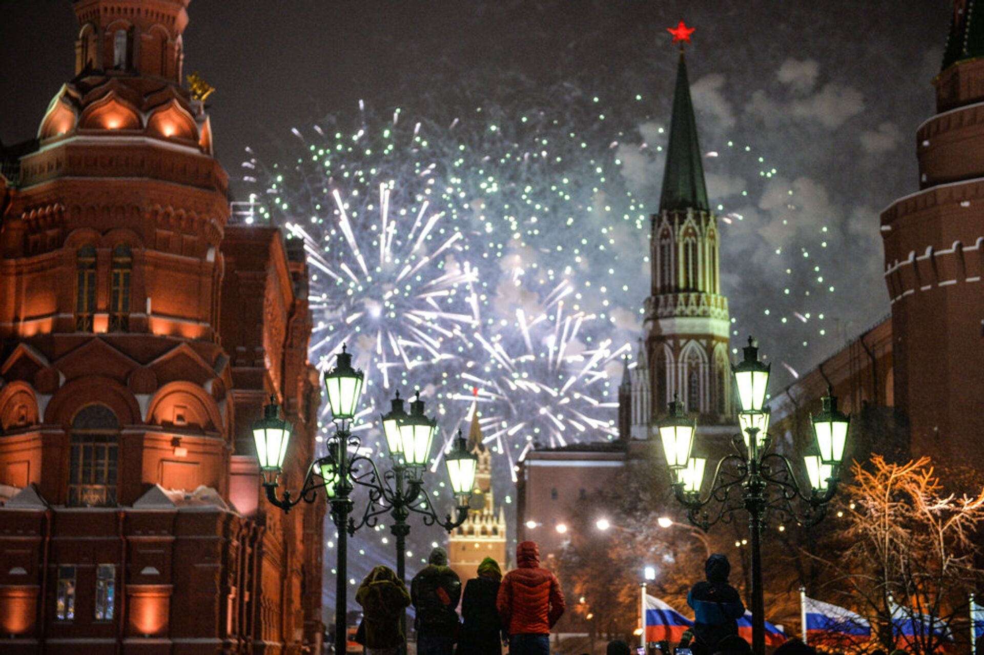  Празднование Нового года в Москве - ПРАЙМ, 1920, 21.12.2020