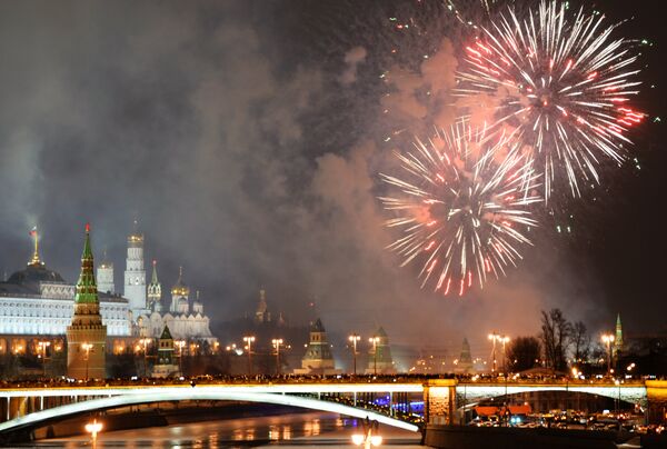 #Праздничный фейерверк в Москве в новогоднюю ночь