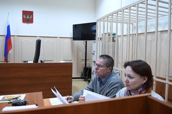 #Бывший министр экономического развития РФ Алексей Улюкаев в Басманном суде города Москвы. 10 января 2017