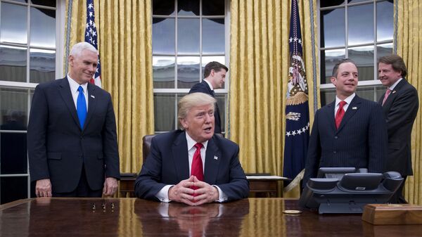 #Президент США Дональд Трамп в Овальном кабинете Белого дома в Вашингтоне
