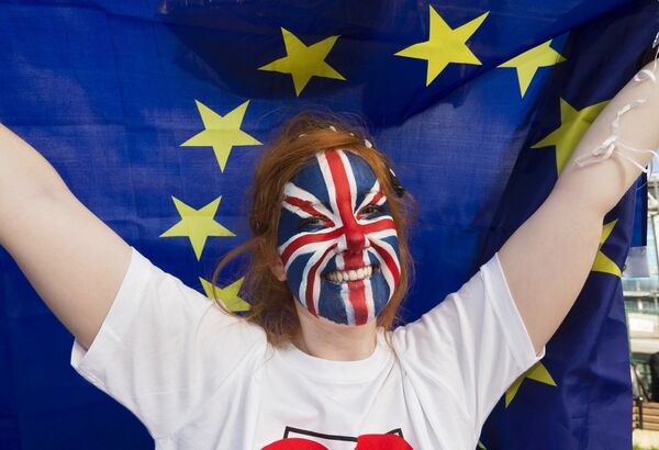 %В Великобритании пройдет референдум по вопросу выхода из ЕС