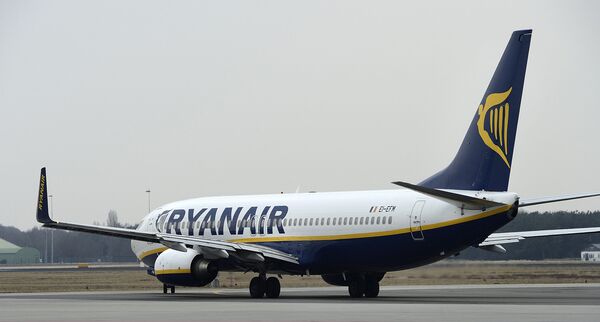 %Самолет авиакомпании Ryanair
