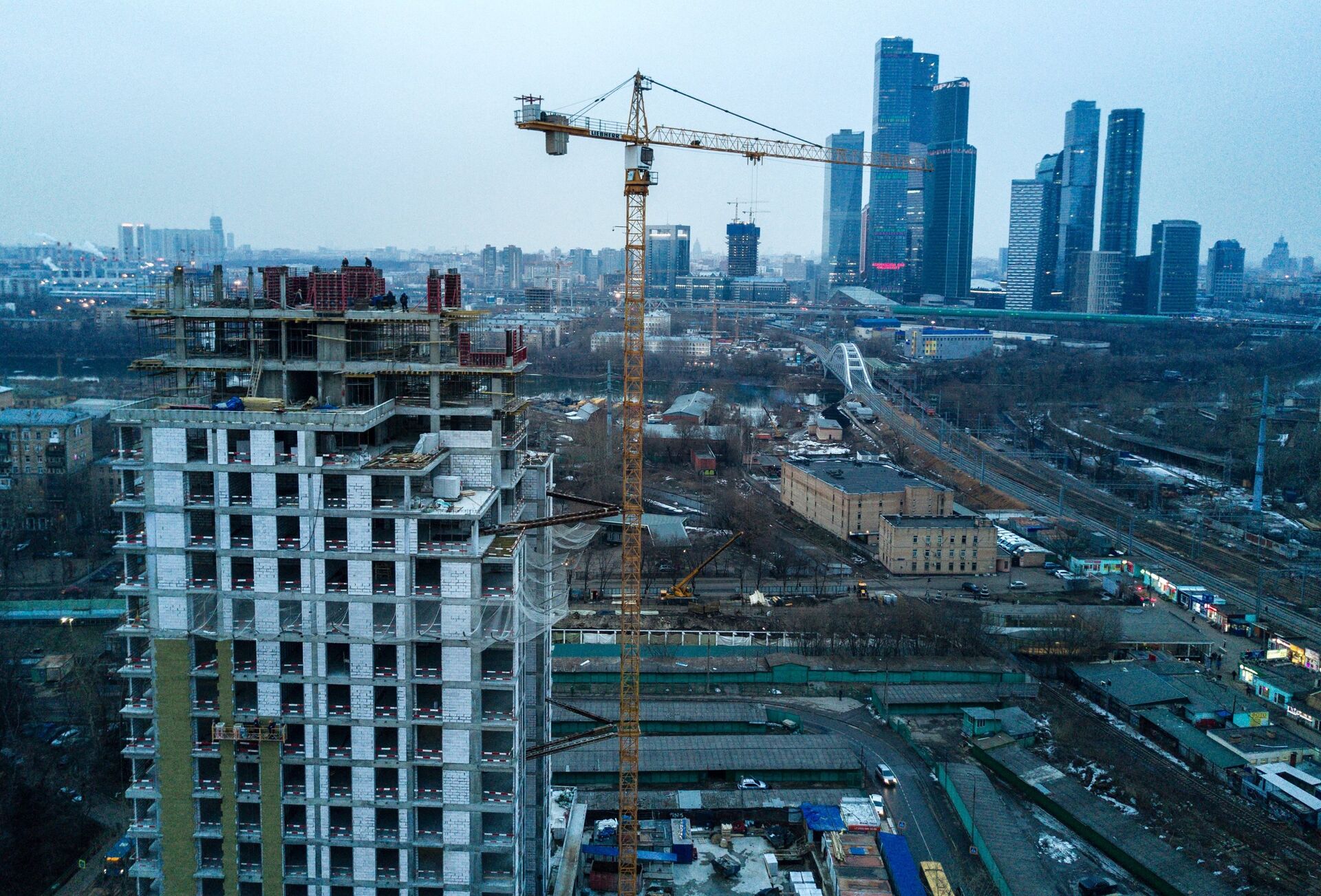 Строительство многоквартирного жилого дома в московском районе Фили. - ПРАЙМ, 1920, 08.02.2021