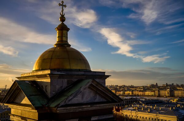 Вид на южную часть Санкт-Петербурга с колоннады Исаакиевского собора