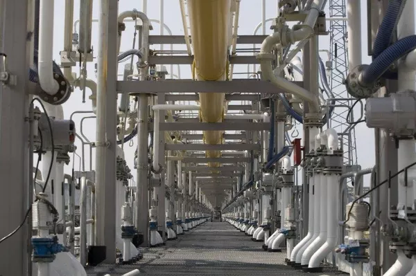 Эстакада для перевалки нефтепродуктов Эстакада для перевалки нефтепродуктов