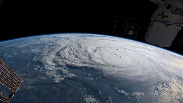 Снимок с борта МКС урагана Харви у берегов Техаса, США. 25 августа 2017