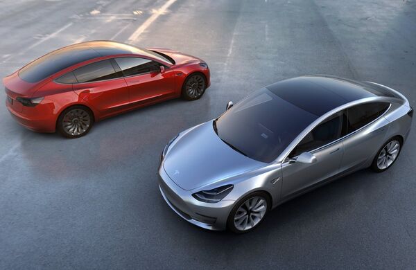 %Автомобили Tesla Model 3