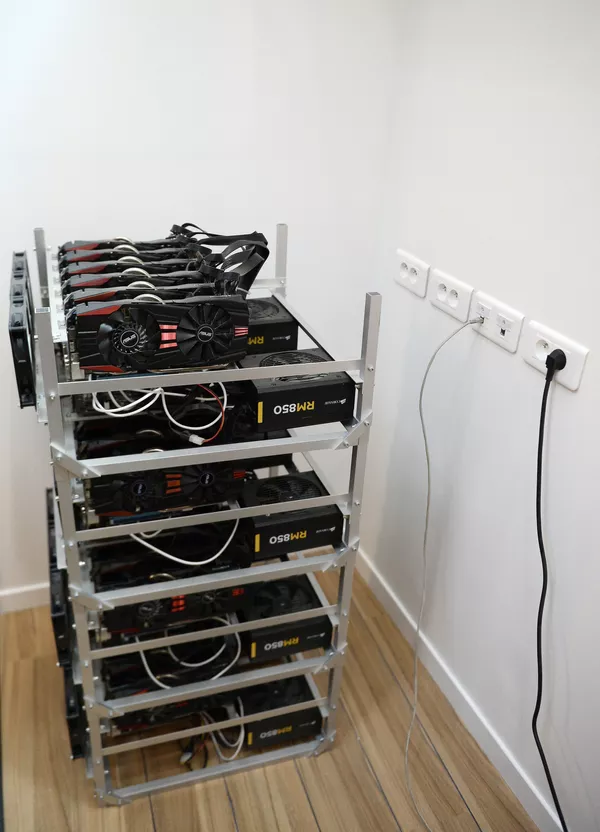 # Биткоин-ферма для создания криптовалюты