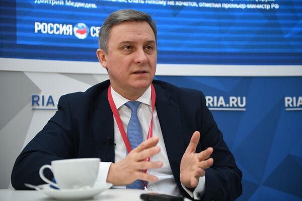 Руководитель Федерального агентства связи Олег Духовницкий